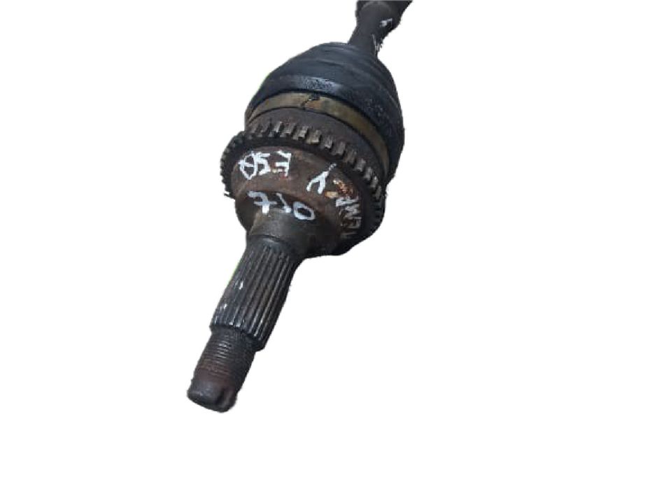 Transmissão frente esquerda MAZDA Premacy (CP)