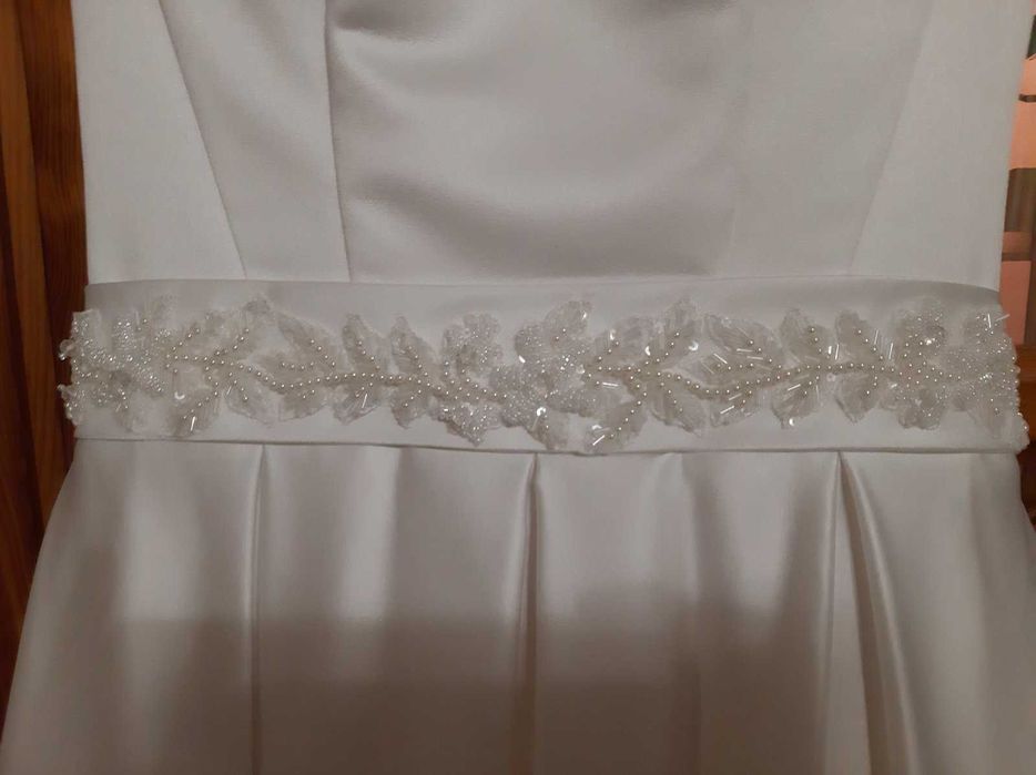 Продаю елегантне весільне плаття