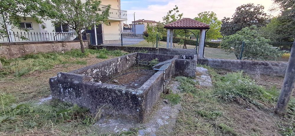 Vendo terreno construtivel