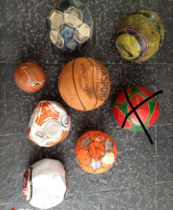 Bolas de futebol/ basquetebol