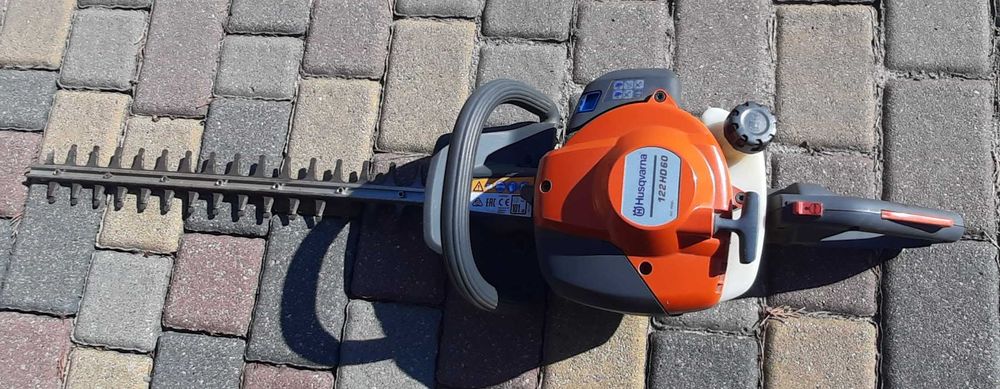 Nożyce spalinowe do cięcia żywopłotu Husqvarna 122HD60