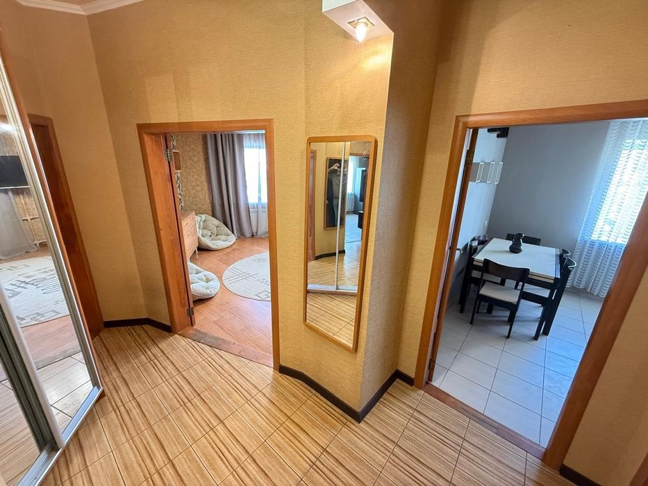 Продаю 2х комнатную квартиру в самом Центре города.