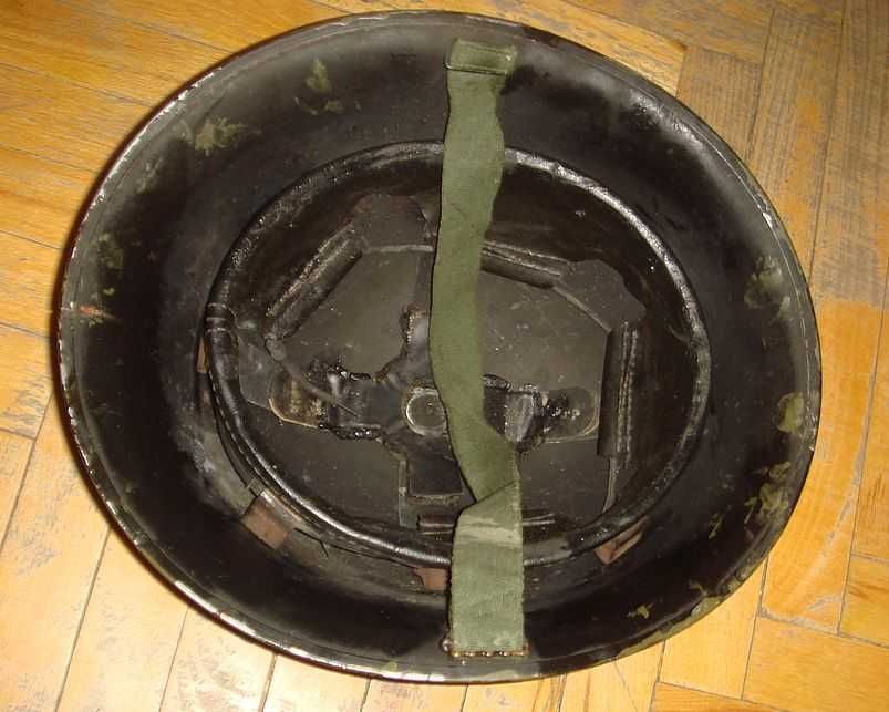 Каска  армии Британии