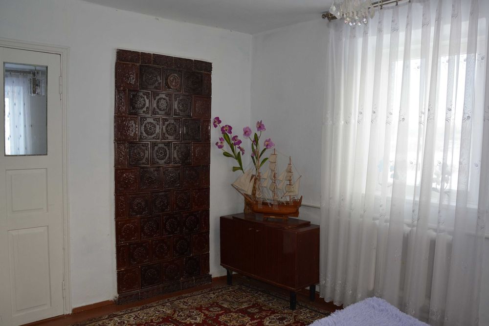 Затишний будинок для спокійного відпочинку біля лісу і водойми