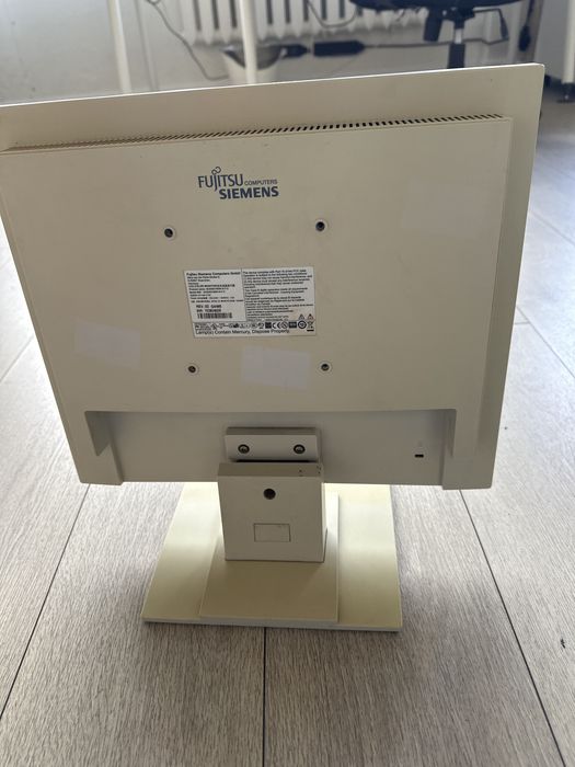 Монитор simens fujitsu 4 шт