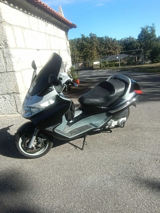 Piaggio X8 200CC