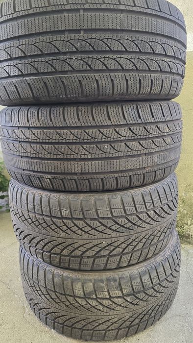 Jogo de 4 Pneus 245/45 R17