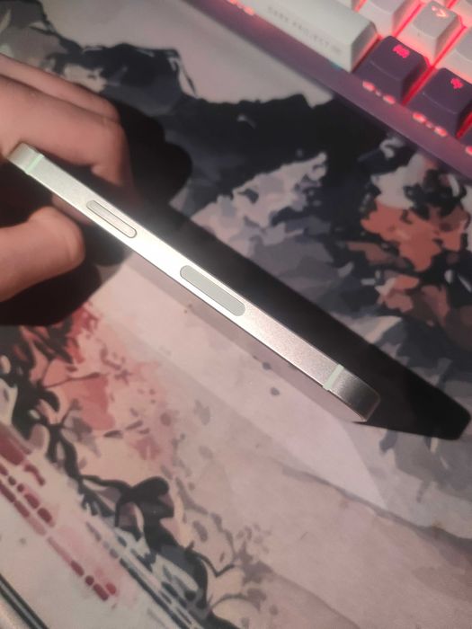 IPhone 12 mini na części lub do naprawy