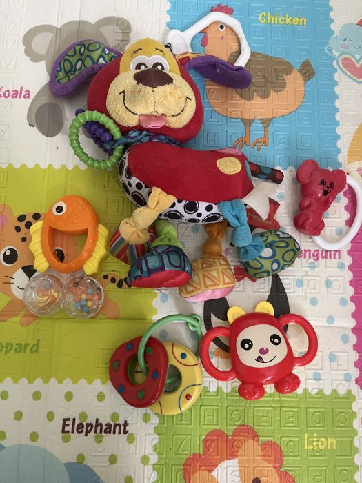 Бряскальця, погремушка, підвіска на коляску