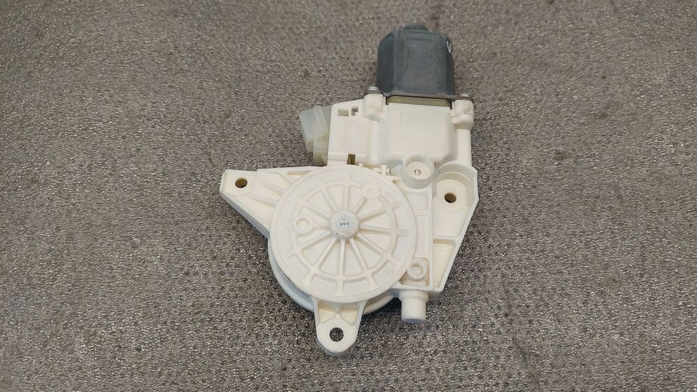 Motor vidro frente direito MERCEDES-BENZ Classe A (W176)