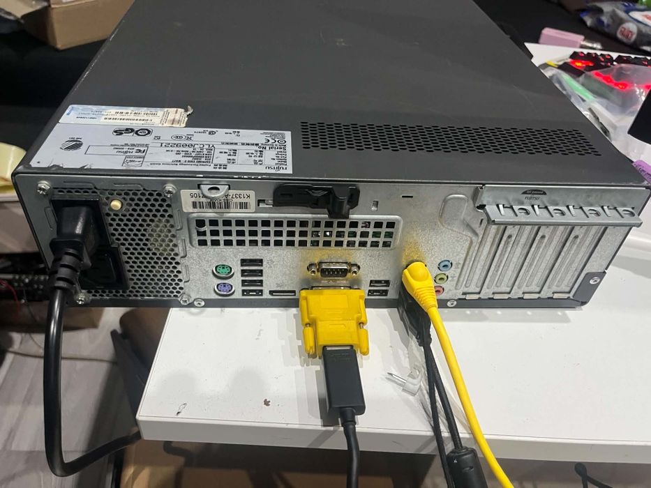 Komputer Fujitsu esprimo e900 0-WATT