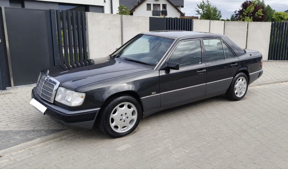 Mercedes 124 E400