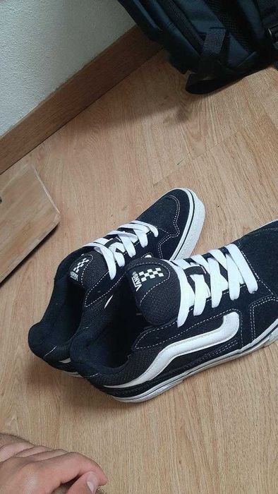 sapatilhas vans praticamente novas