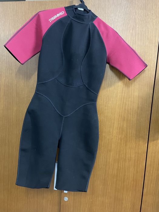 Fato Surf Calção e Manga Curta para Mulher em Neoprene 1,5 mm