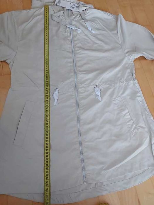 Nowa kurtka parka z kapturem - r.34