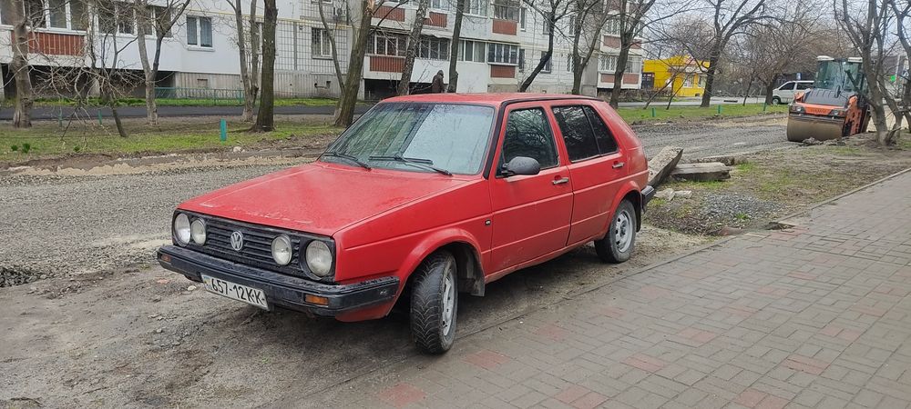 Продам хорошого економного гольфіка