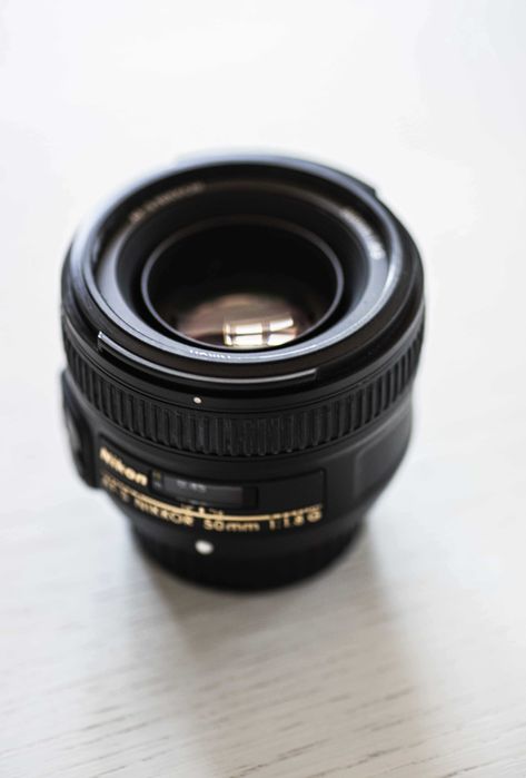 Obiektyw Nikon AF-S Nikkor 50mm f/1.8G – pudełko, dokumenty, 2 dekielki.