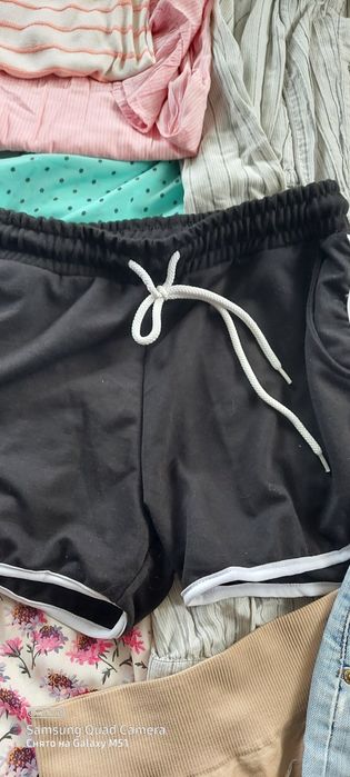 Продам пакет речей на дівчину