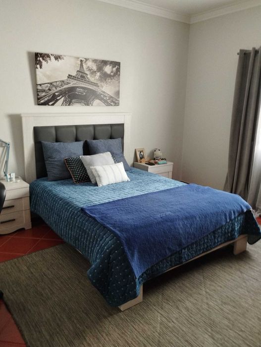 Moradia T7 Centro de Almeirim