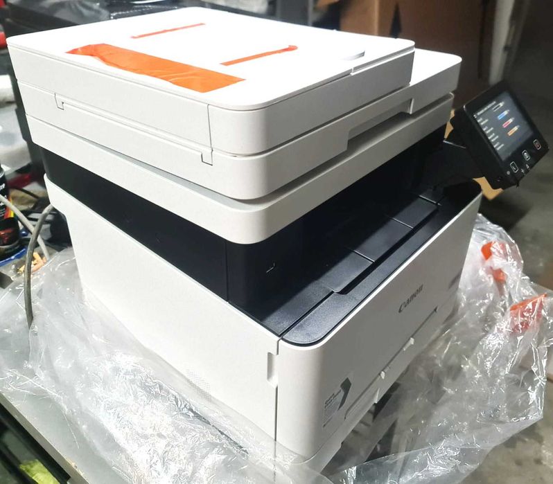 Impressora Canon i-Sensys MF643cdw a laser tinteiros a 70%