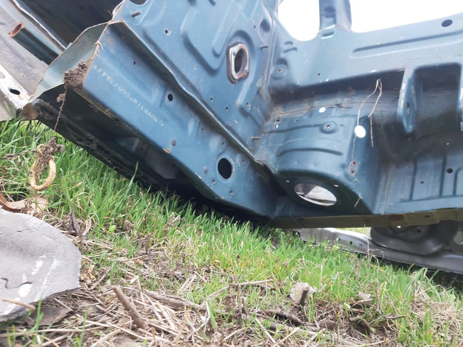 Двери правые крыша четверть Акцент 1993 до 1999