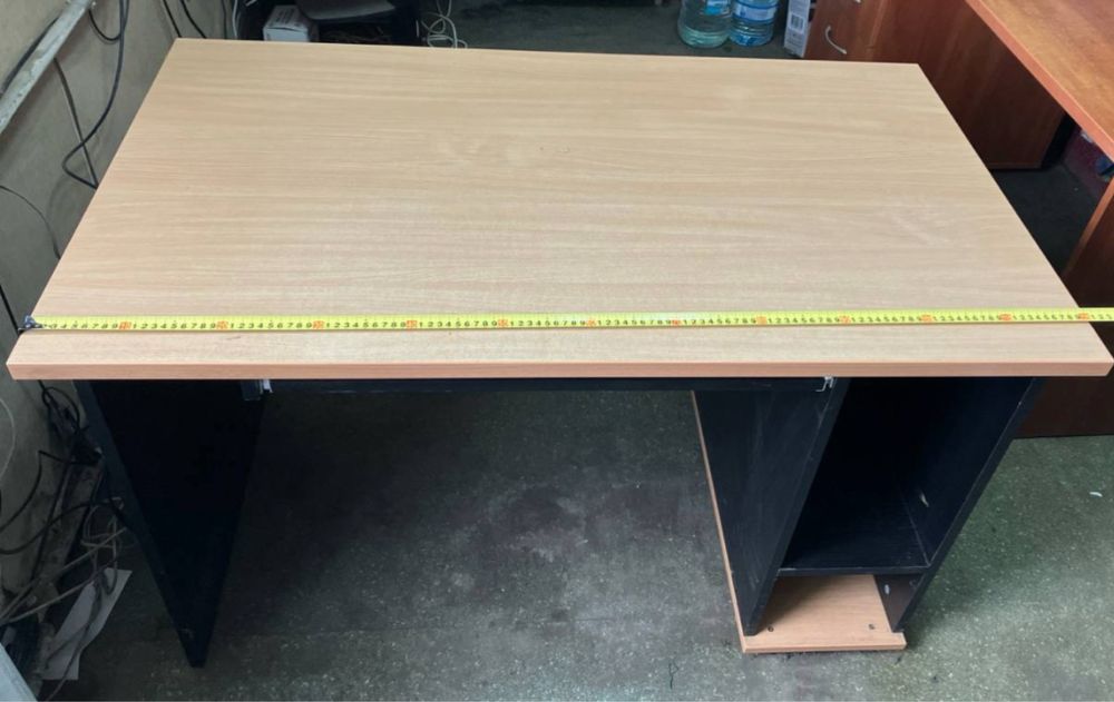 Компʼютерний стіл 1200*700.