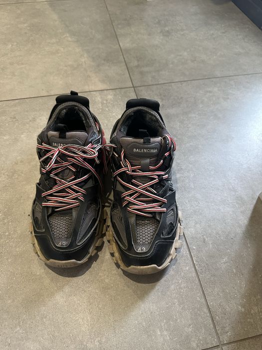 Balenciaga track 1