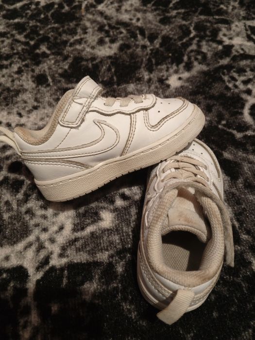 Кросівки  дитячі 22 та 24 розміру