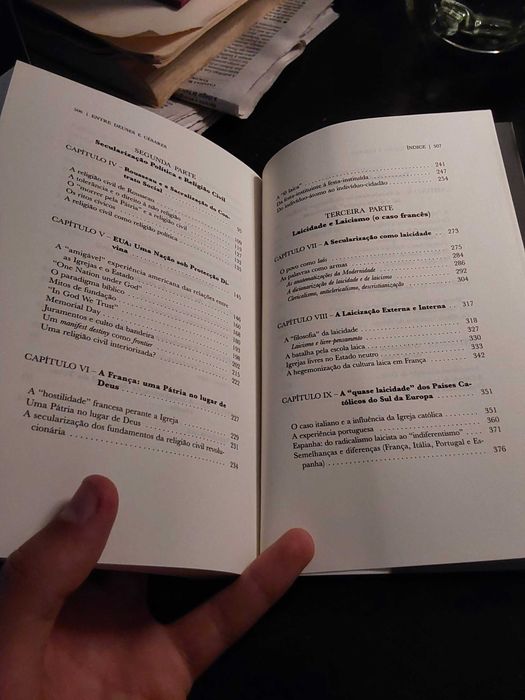 Entre Deuses e Césares, Fernando Catroga