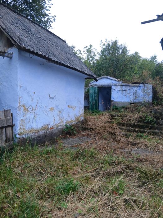 Продам газифікований будинок з приватизованою земельною  ділянкою