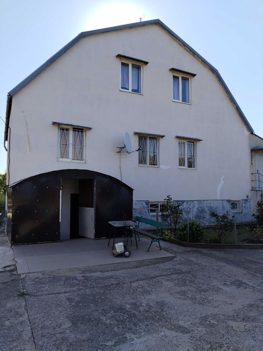 Продам большой дом на два входа с.Новая Эметовка
