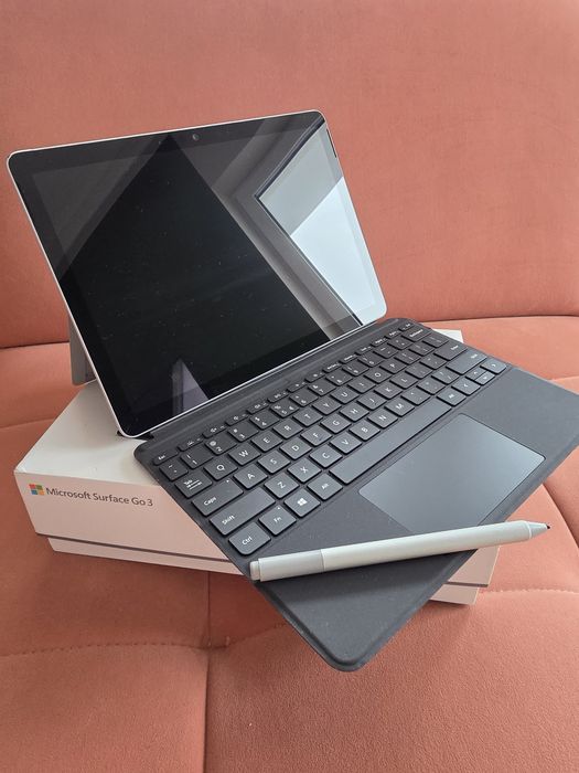 Tablet laptop 2w1 Microsoft Surface Go 3 64GB 4GB RAM, rysik