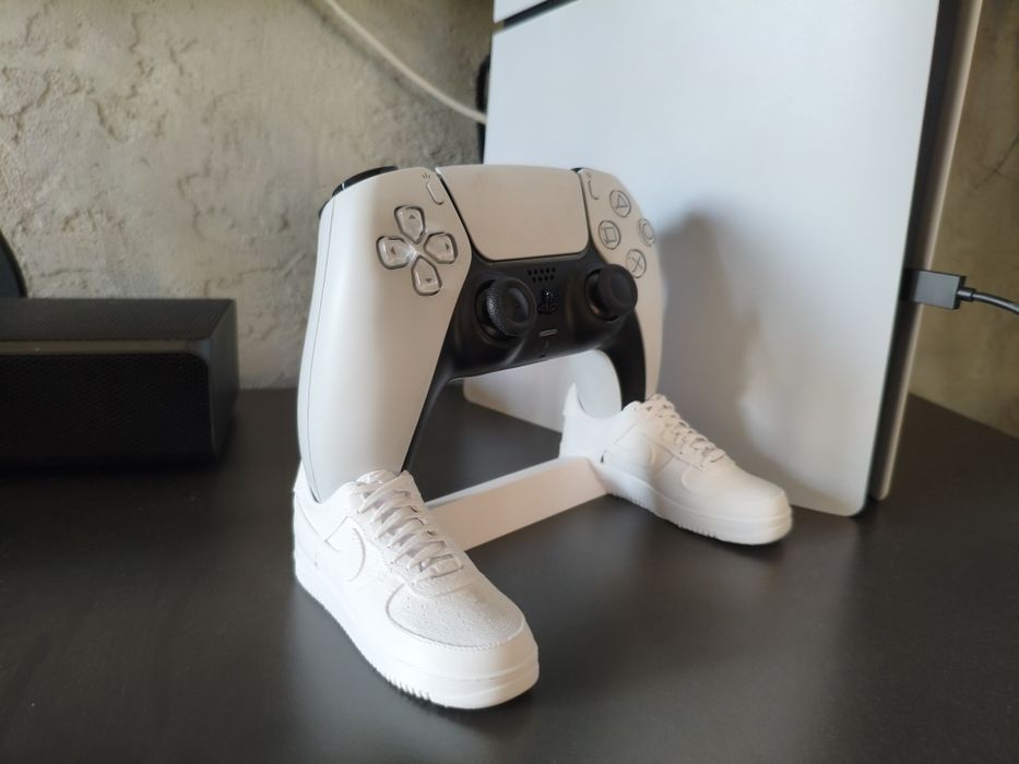 Stojak na pada ps5 NIKE