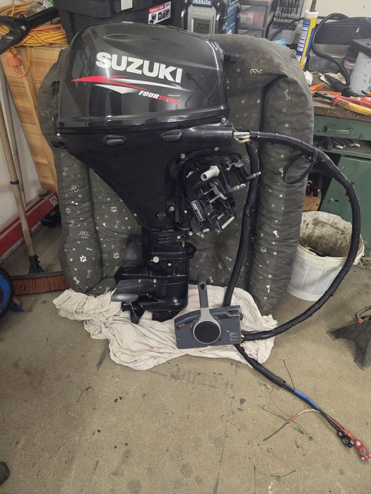 Silnik zaburtowy  15KM