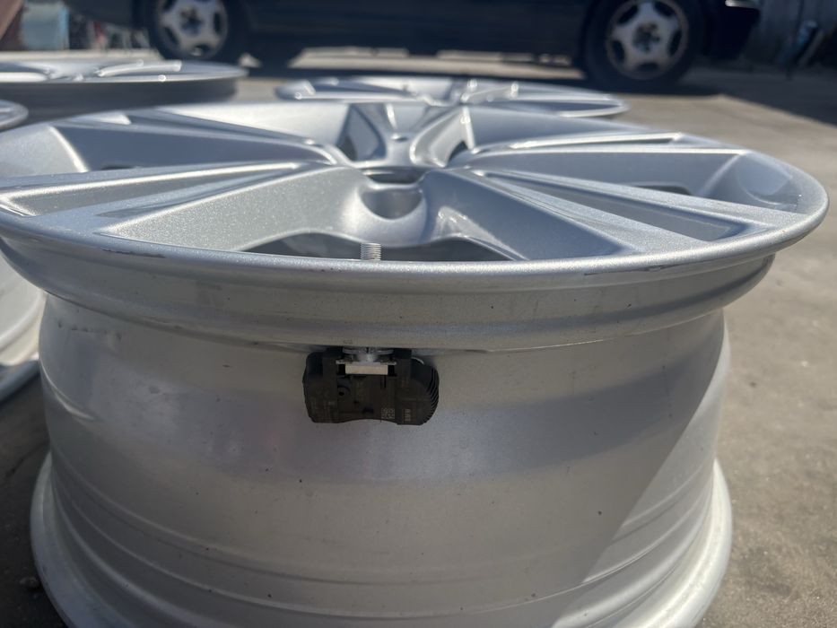 BMW Jantes Originais 18" 8Jx18H2 c/ Sensores TPMS - 4 Unidades