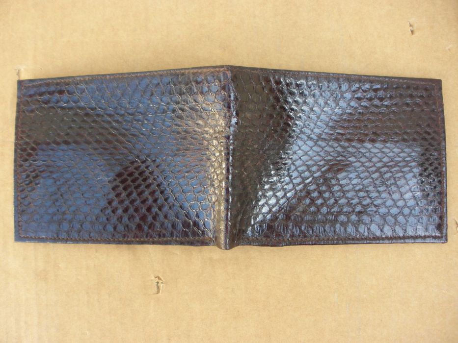 Mala de senhora  em pele de cobra, genuína, nova + oferta