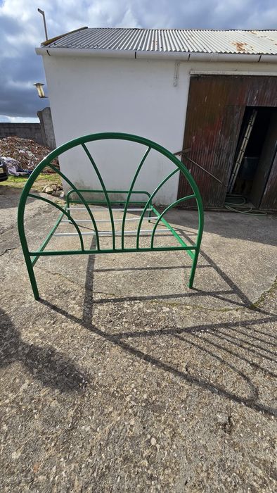Cama de Casal ( Ferro)