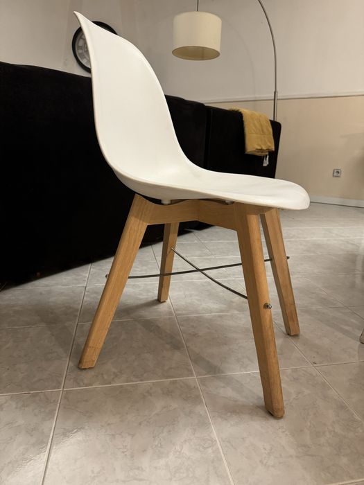 Cadeira de Mesa Moderna