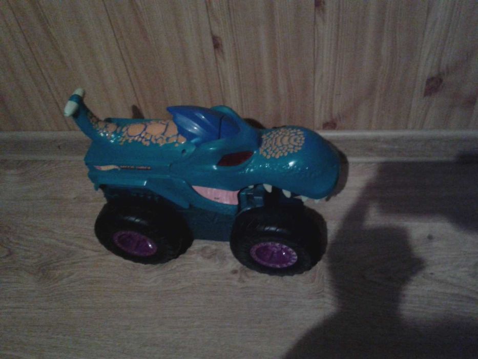 Pojazd Mega Wrex Hot Wheels