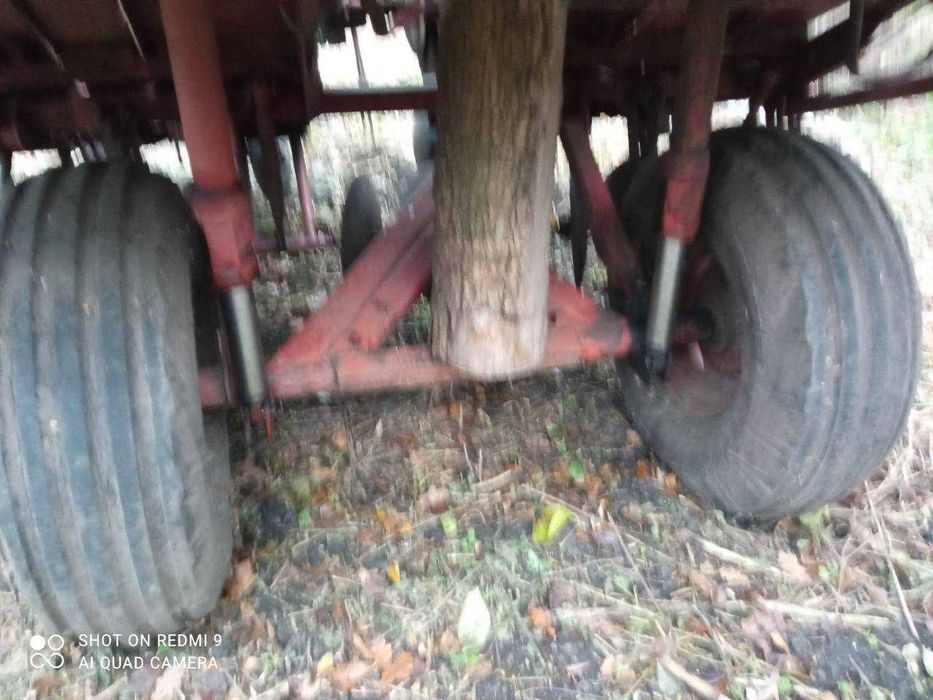 Продається 4-х рядкова картоплесаджалка