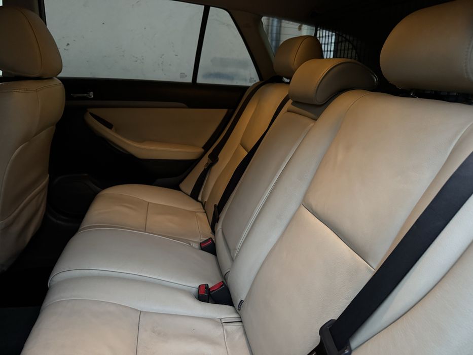 Toyota Avensis SW 2.0 D-4D  - 247 Milkm - 2008 Nacional