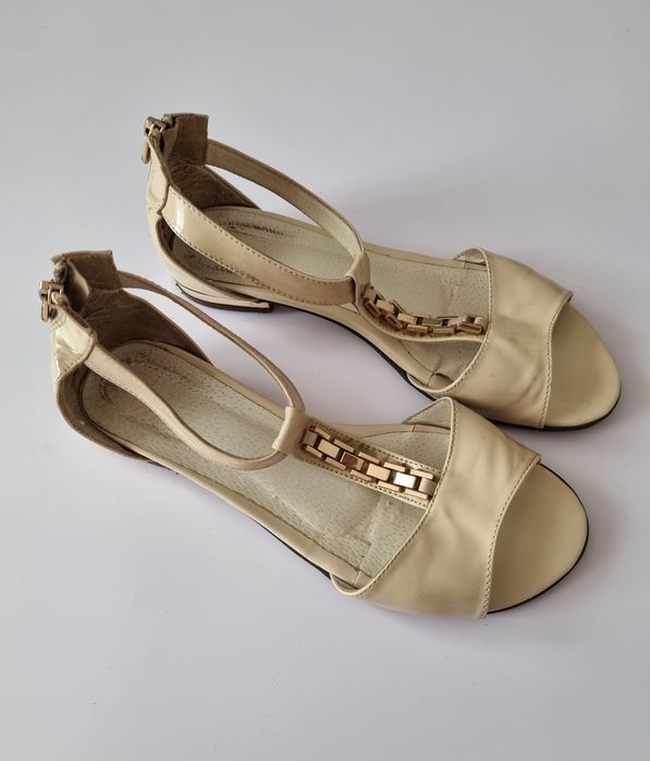 Buty sandały beżowe damskie z łańcuszkiem rozmiar 39
