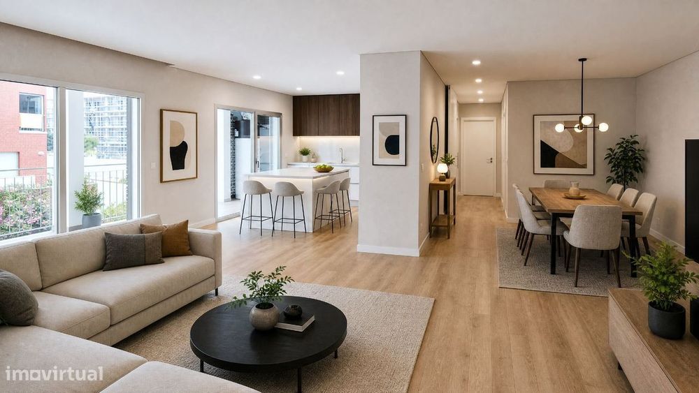 Apartamento T2 com garagem e varanda. Bem Situado