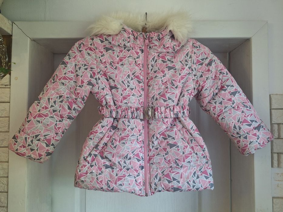 Дуже тепла зимова курточка Bembi на дівчинку 4 років, зріст 110