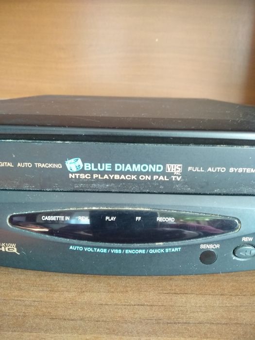 Відеомагнітофон DAEWOO