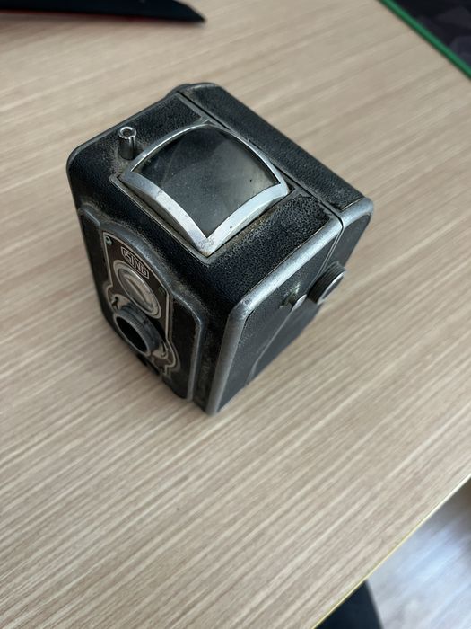 Câmera vintage Ising pucky I (1950s)- 120mm, 6x6