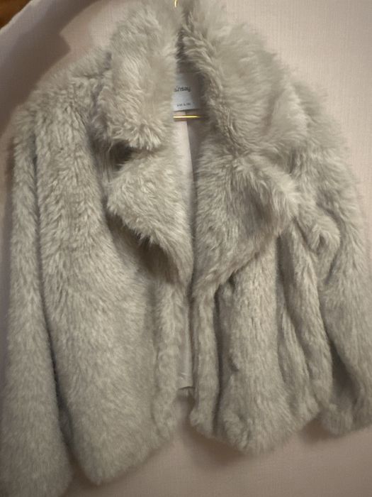 Продам шубу в трендовому кольорі