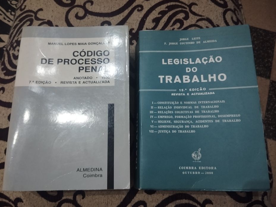 4 livros de direito