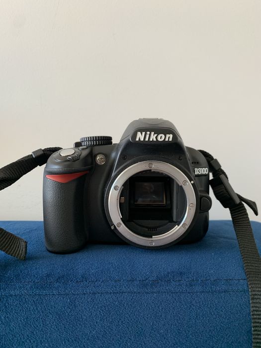 Nikon D3100 em ótimo estado