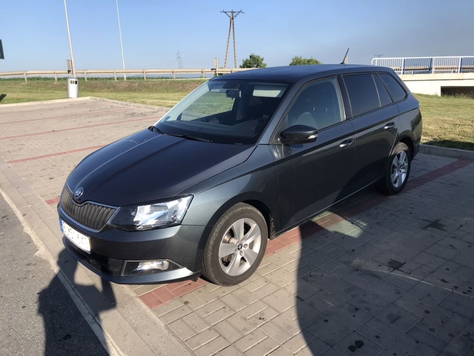 Wynajm,wynajem pojazdów,wypożyczalnia samochodów